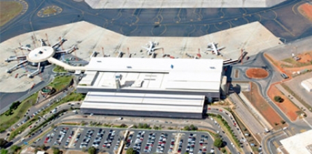 http://www.infraero.gov.br/components/com_fpss/images/Aerea_Brasilia.jpg
